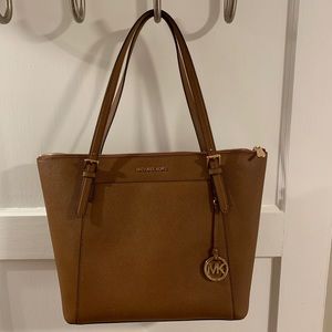 Michael Kors hand bag